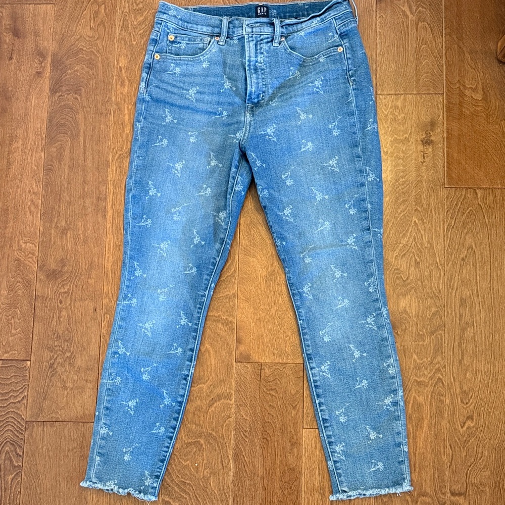 GAP Flower Print Ankle Jeans